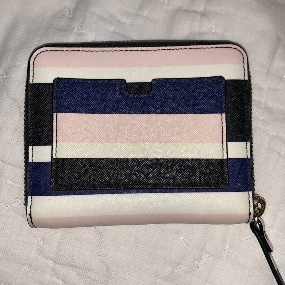 NEW Kate Spade Wallet - Picture 2 of 4